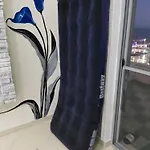 Blue Royal Apartment *