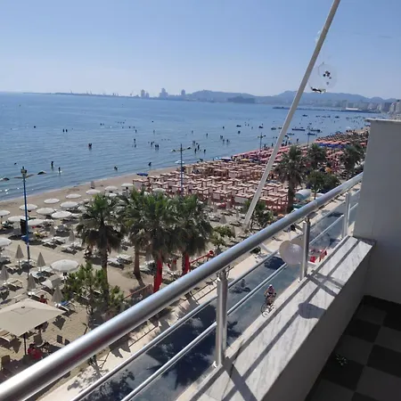 Blue Royal Sea View, Balcony & Beachfront *