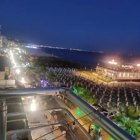 Blue Royal Sea View, Balcony & Beachfront * Durrës